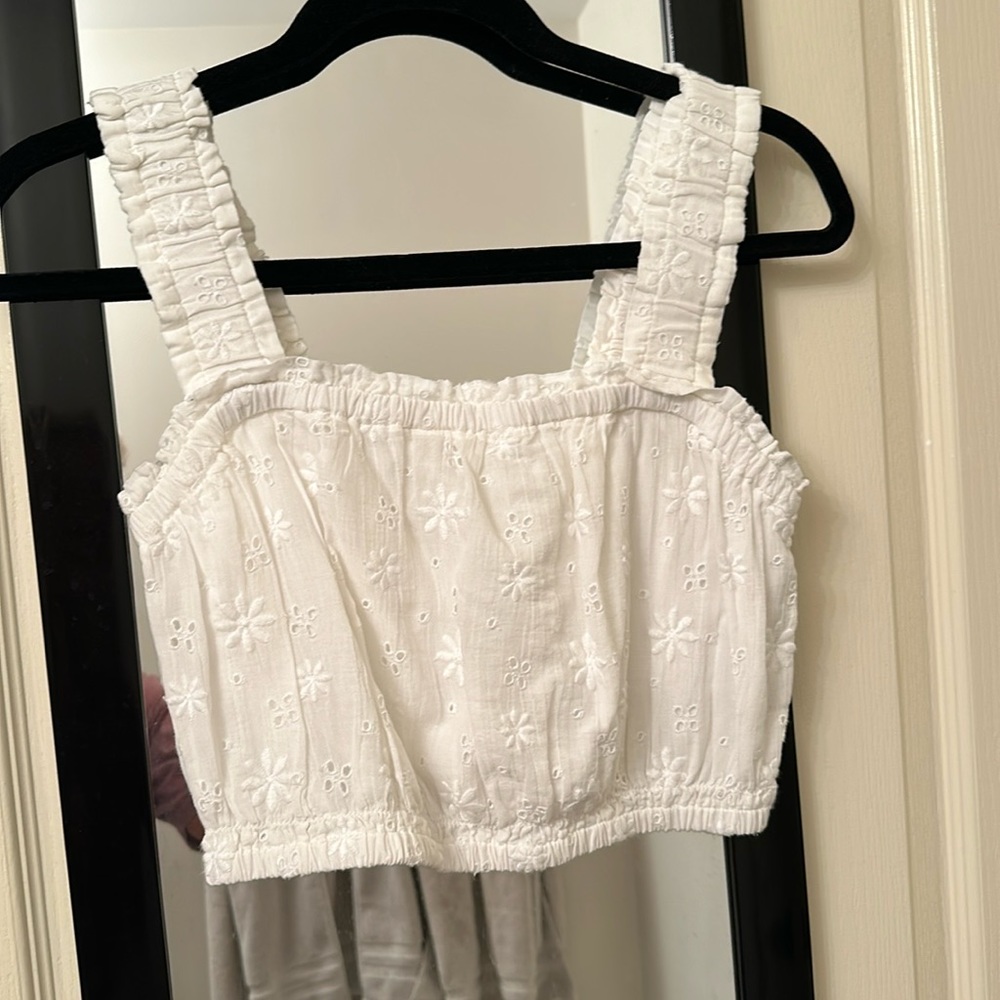 Aerie NWT White Cropped Tank with Floral Embroidery